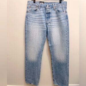 NWT Levi's 501 Straight Original Light Wash Blue Premium Denim Jeans Sz. 34 x 34